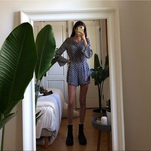 Backless long-sleeves summer romper / jumpsuit